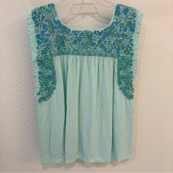 J. Marie blue floral embroidered top - Picture 2 of 6